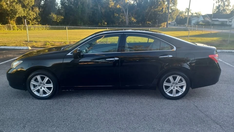 2009 Lexus ES 5th Gen - Image 4 of 18