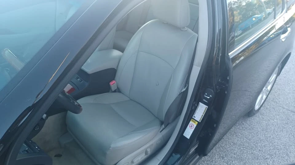 2009 Lexus ES 5th Gen - Image 11 of 18