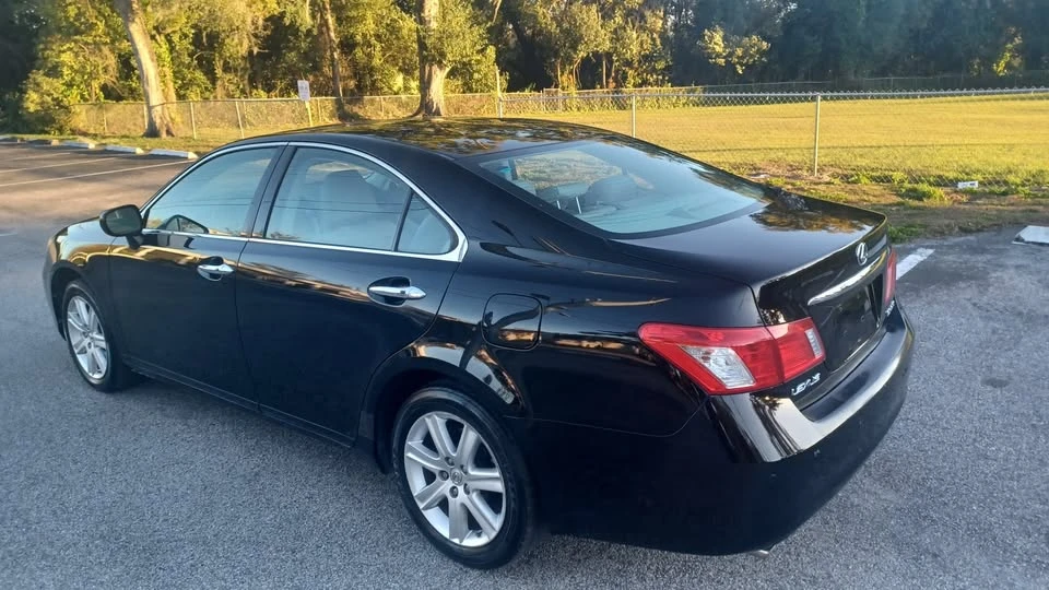 2009 Lexus ES 5th Gen - Image 5 of 18