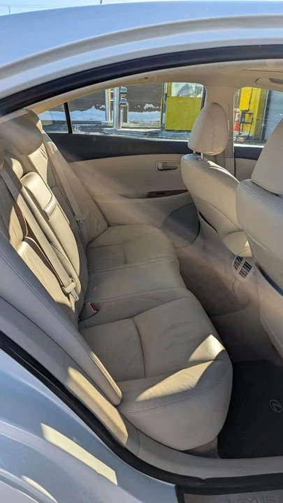 2009 Lexus ES 5th Gen - Image 5 of 8