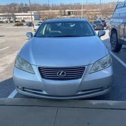 2009 Lexus ES 4th Gen - Image 2 of 3