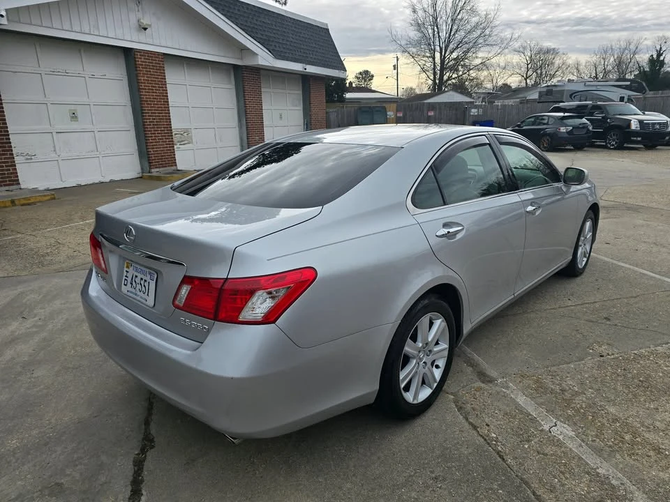 2009 Lexus ES 5th Gen - Image 5 of 20