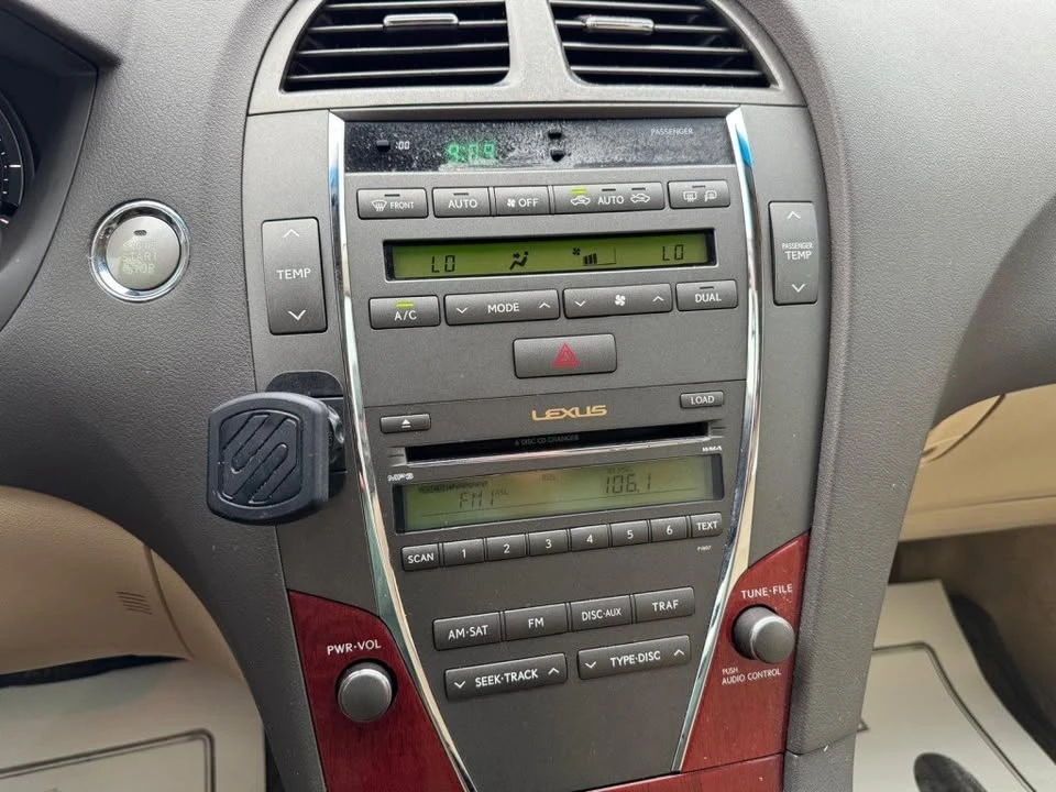 2009 Lexus ES 5th Gen - Image 17 of 20