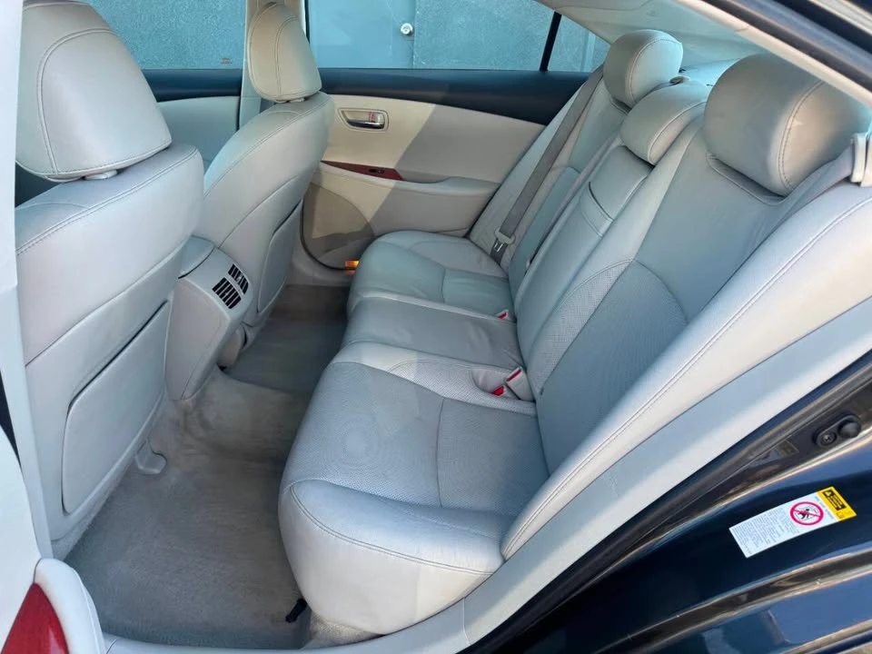 2009 Lexus ES 4th Gen - Image 11 of 20