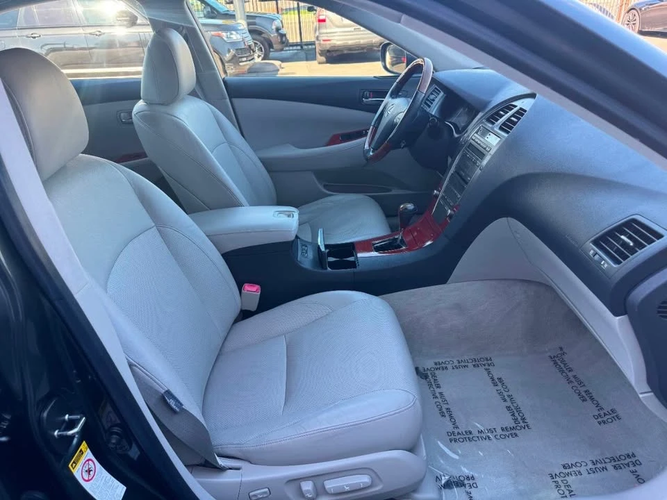 2009 Lexus ES 4th Gen - Image 12 of 20