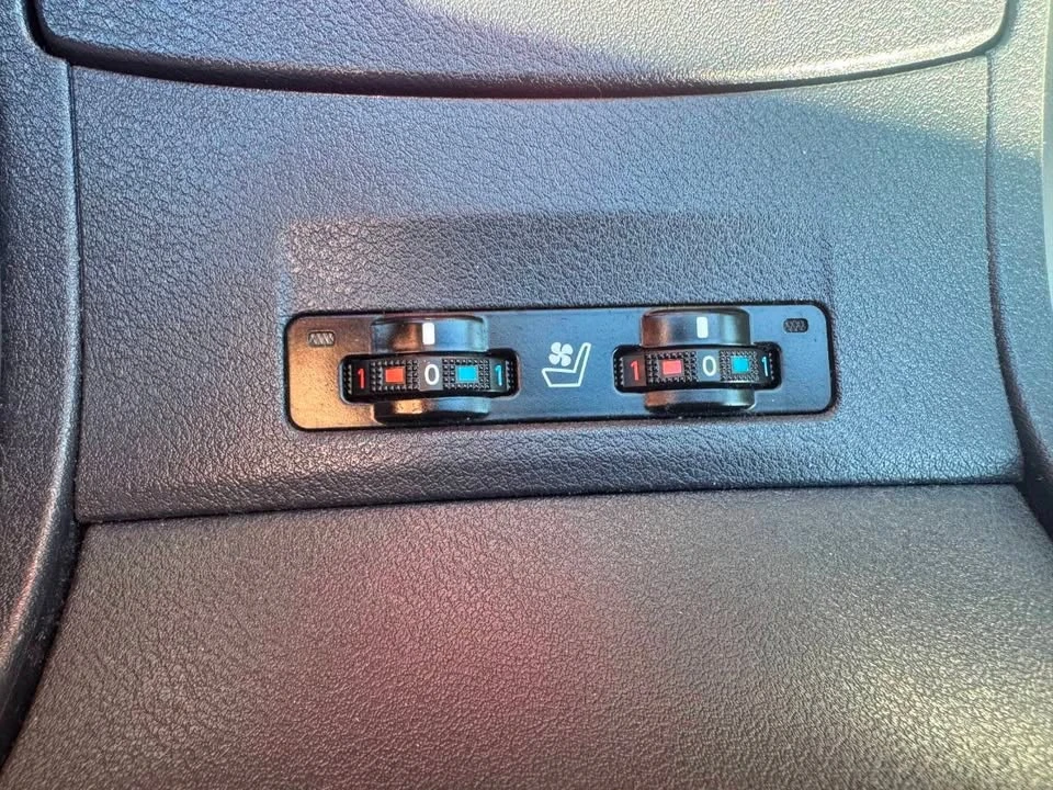 2009 Lexus ES 4th Gen - Image 18 of 20