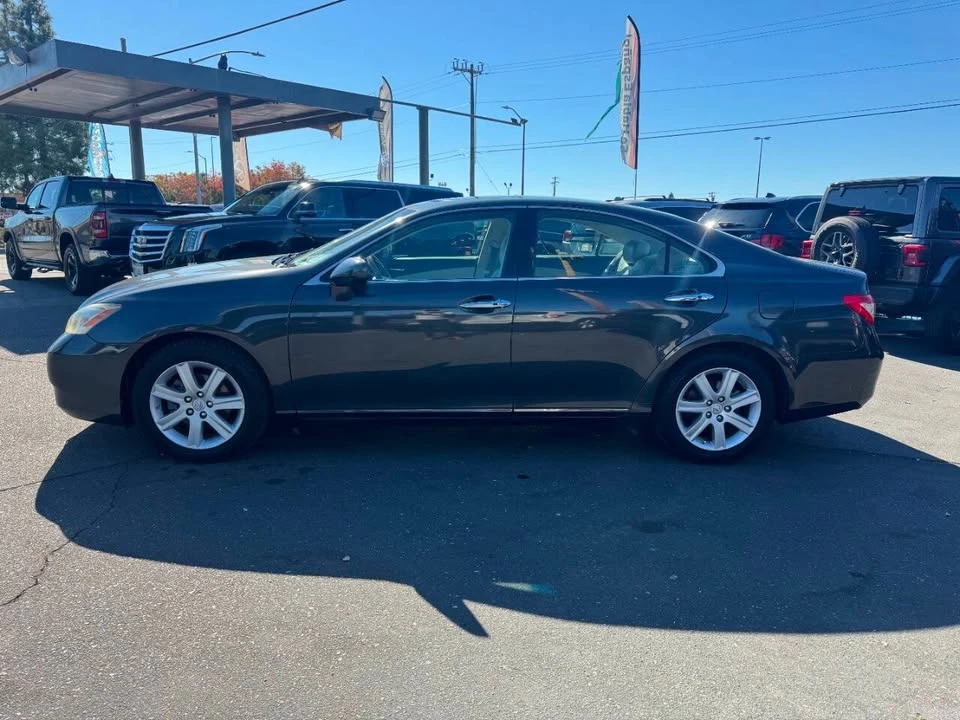 2009 Lexus ES 4th Gen - Image 9 of 20
