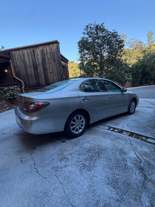 2009 Lexus ES 5th Gen - Image 2 of 7