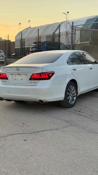 2009 Lexus ES 5th Gen - Image 5 of 20