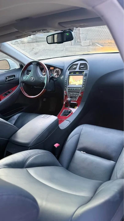 2009 Lexus ES 5th Gen - Image 11 of 19