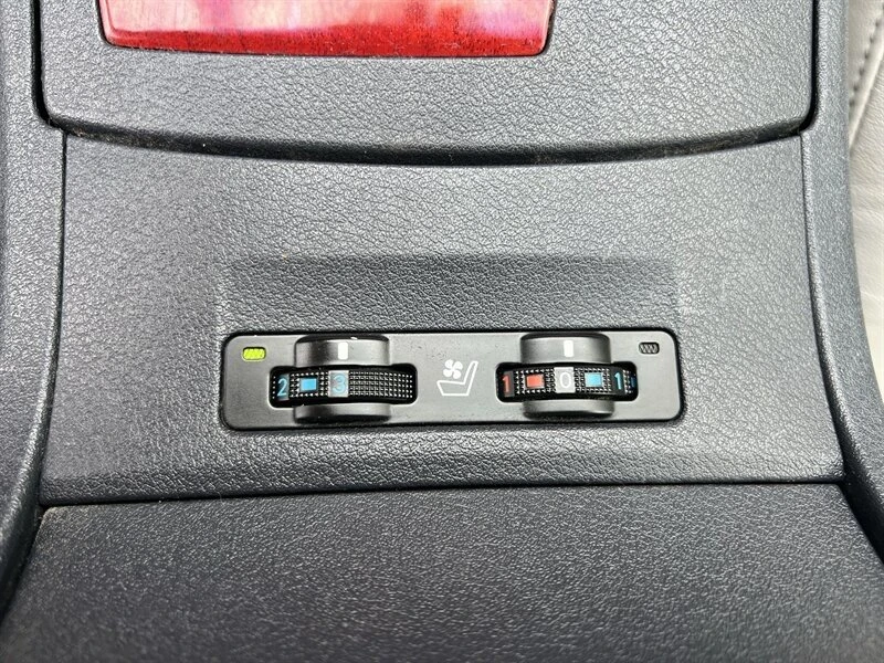 2009 Lexus ES 5th Gen - Image 17 of 20