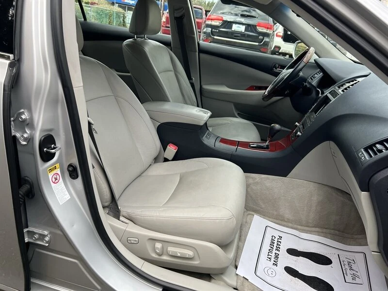 2009 Lexus ES 5th Gen - Image 13 of 20