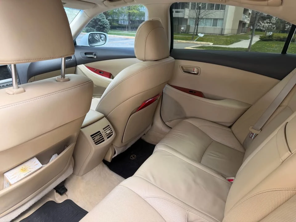 2009 Lexus ES 5th Gen - Image 3 of 10