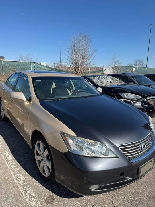 2009 Lexus ES 5th Gen - Image 2 of 8