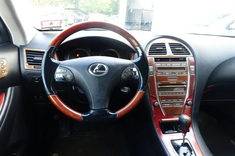 2009 Lexus ES 4th Gen - Image 11 of 13
