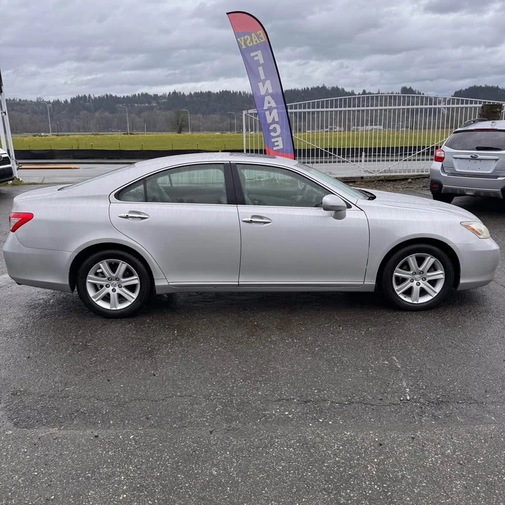 2009 Lexus ES 5th Gen - Image 4 of 16