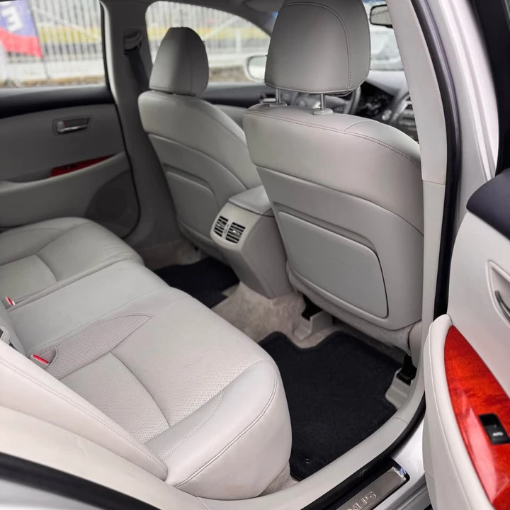 2009 Lexus ES 5th Gen - Image 9 of 16