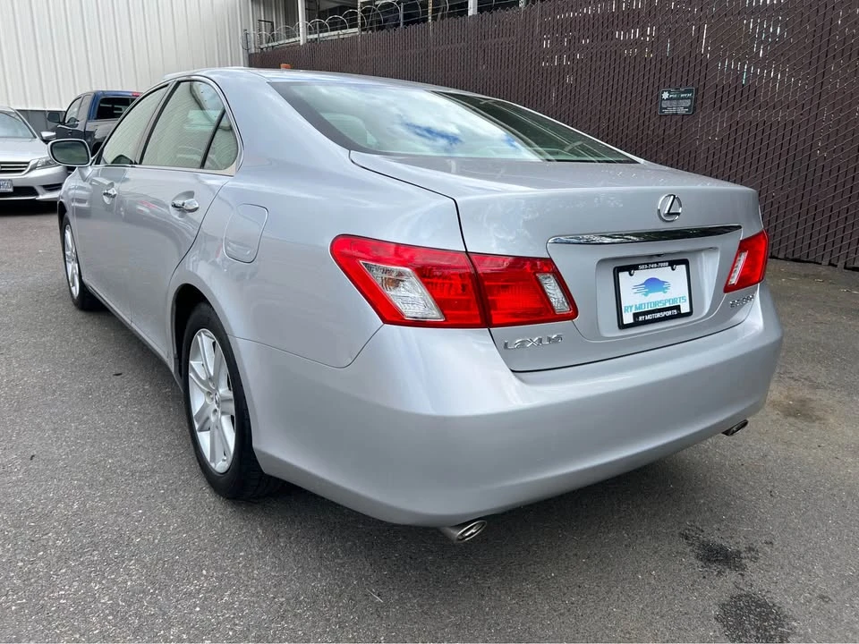 2009 Lexus ES 5th Gen - Image 3 of 20