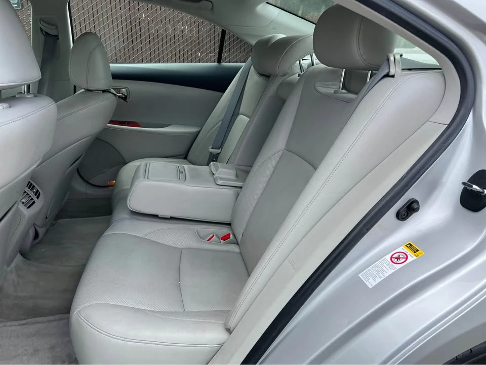 2009 Lexus ES 5th Gen - Image 10 of 20