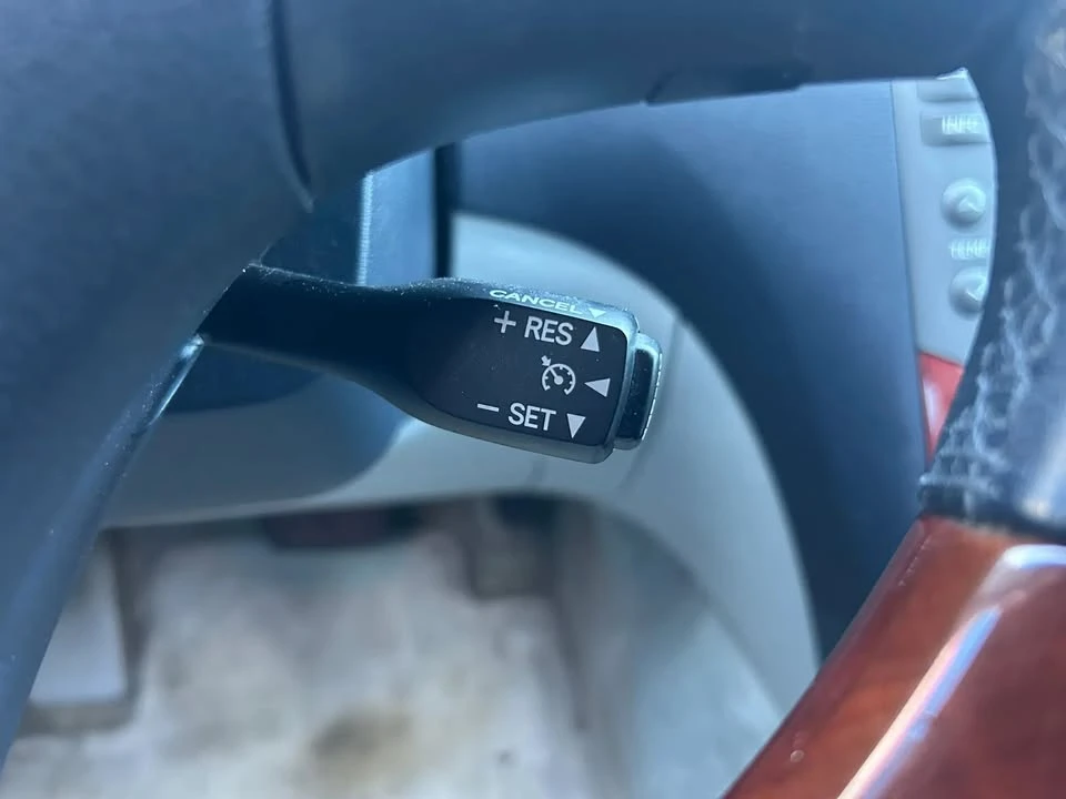 2009 Lexus ES 5th Gen - Image 13 of 20