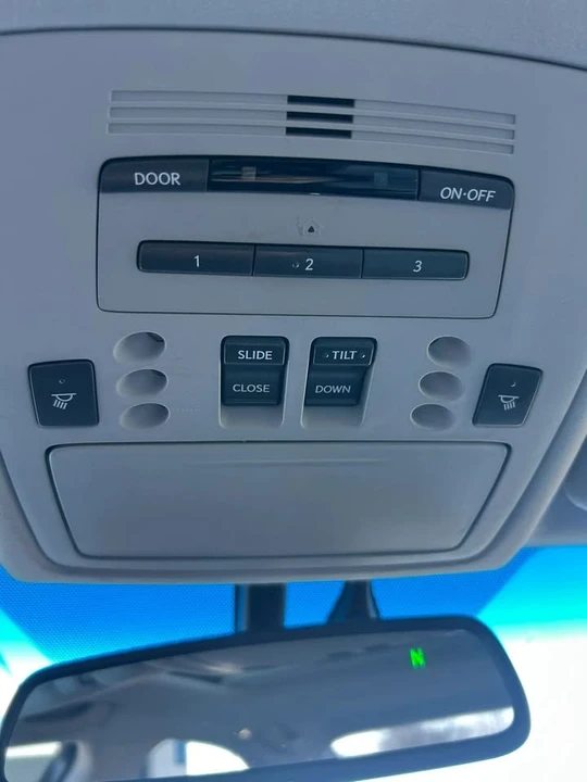 2009 Lexus ES 5th Gen - Image 16 of 20
