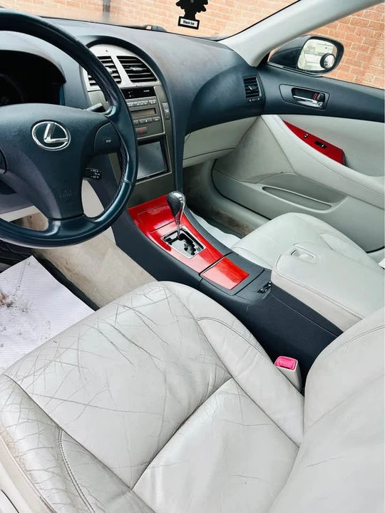 2009 Lexus ES 4th Gen - Image 7 of 12