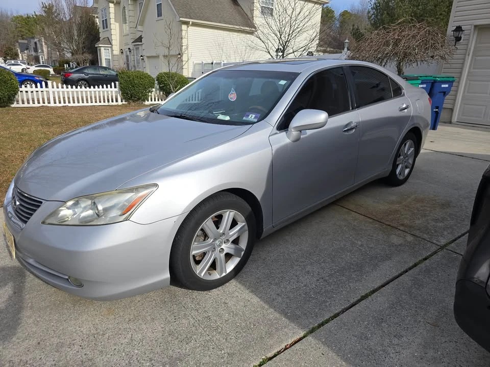 2009 Lexus ES 5th Gen - Image 5 of 15