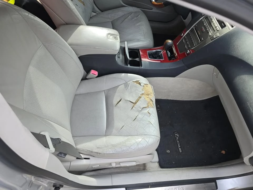 2009 Lexus ES 5th Gen - Image 11 of 15