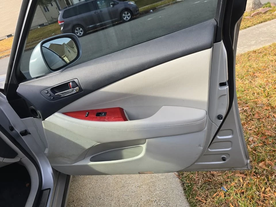 2009 Lexus ES 5th Gen - Image 8 of 15
