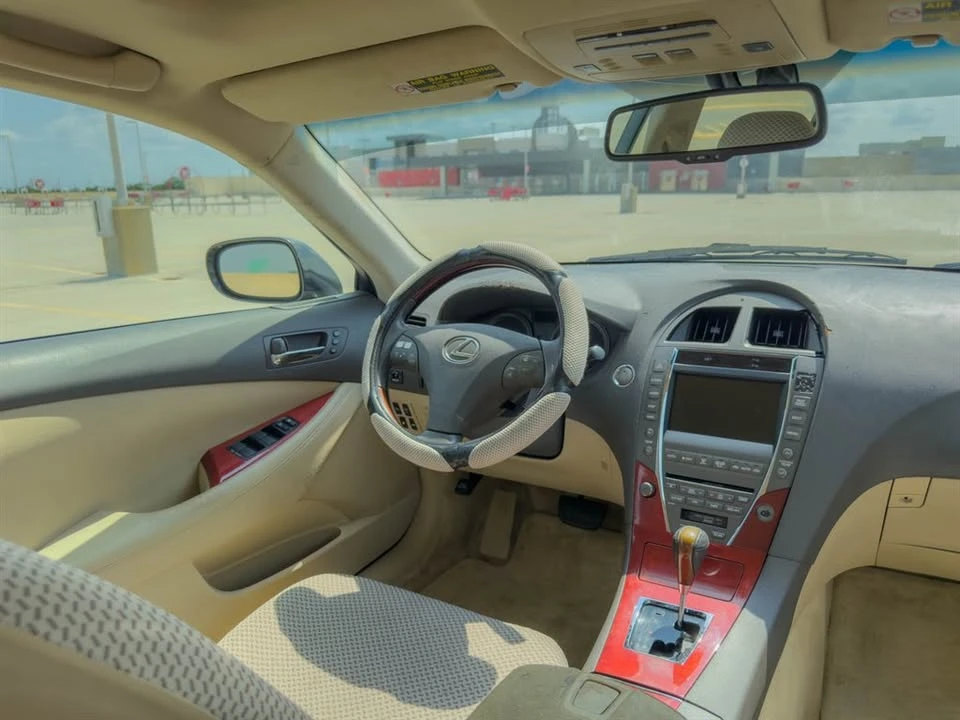 2009 Lexus ES 5th Gen - Image 2 of 13