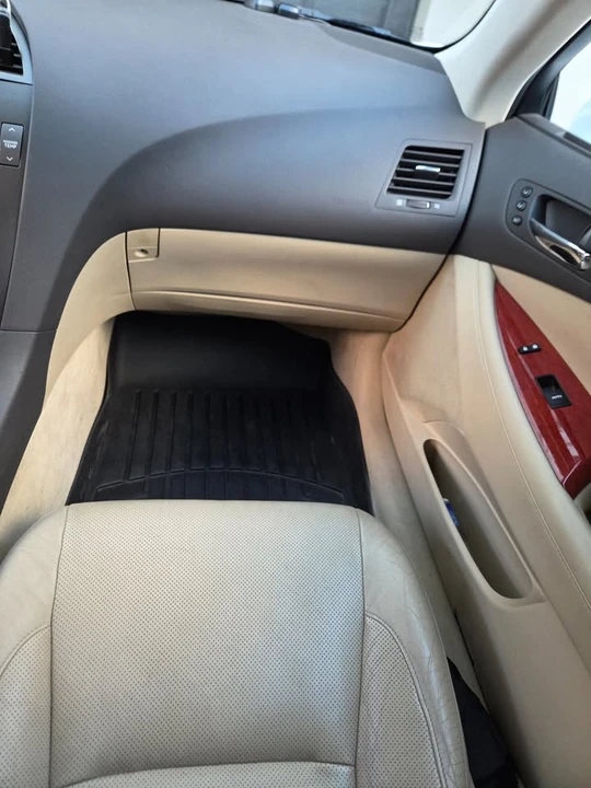 2009 Lexus ES 5th Gen - Image 15 of 18