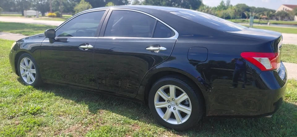 2009 Lexus ES 5th Gen - Image 4 of 17