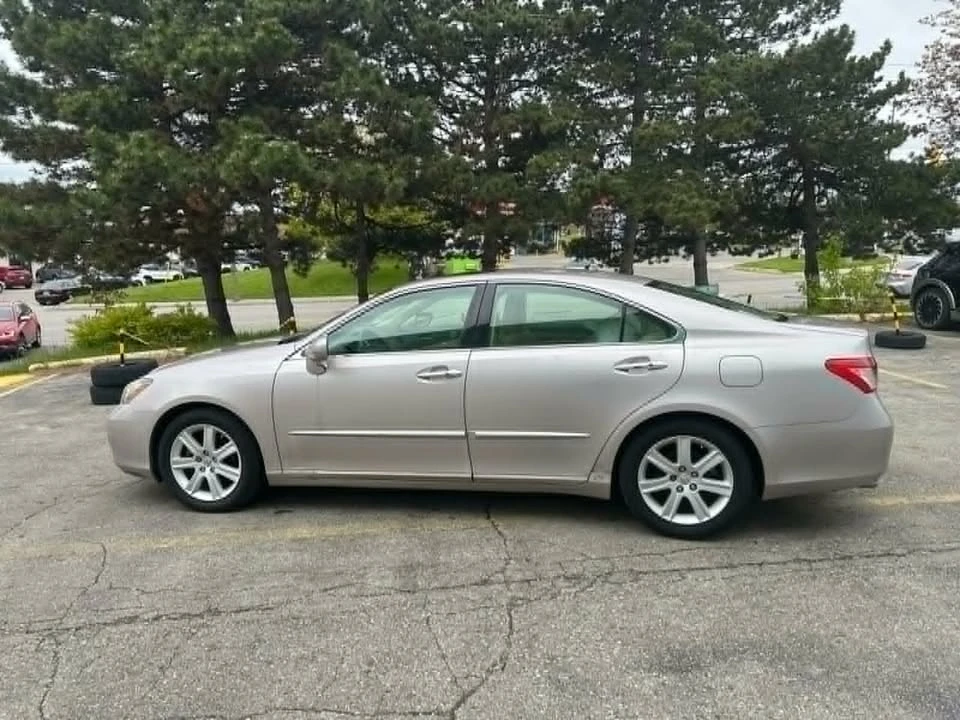 2009 Lexus ES 5th Gen - Image 3 of 18