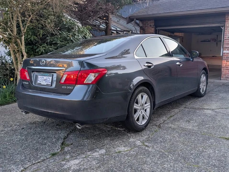 2009 Lexus ES 5th Gen - Image 5 of 20