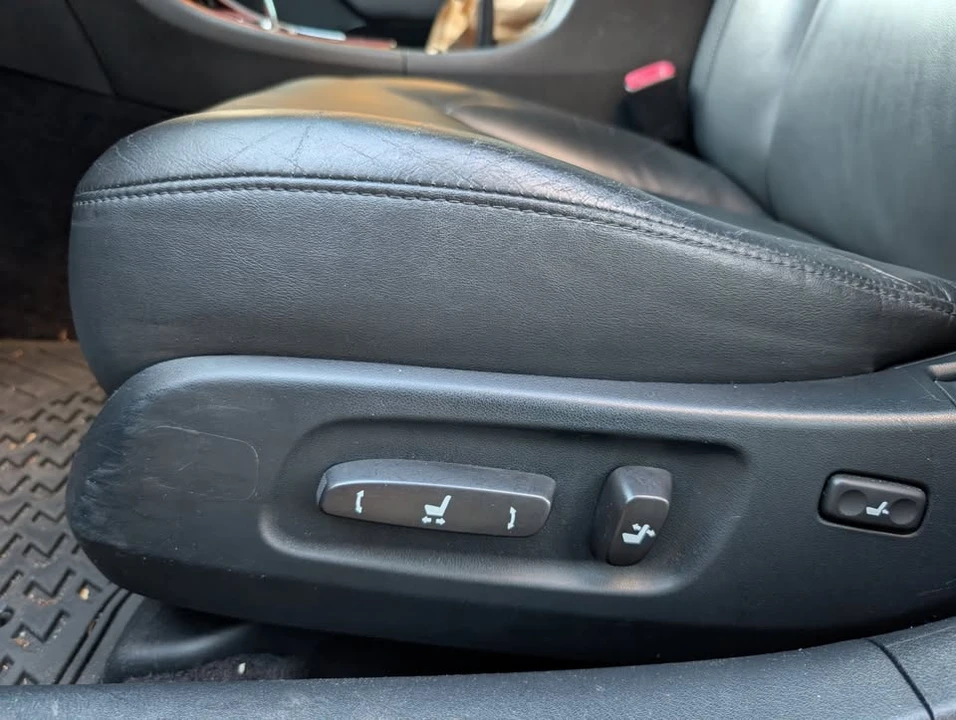 2009 Lexus ES 5th Gen - Image 16 of 20
