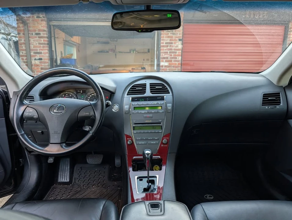 2009 Lexus ES 5th Gen - Image 11 of 20