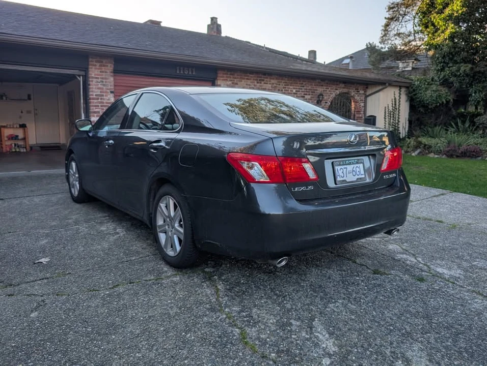 2009 Lexus ES 5th Gen - Image 3 of 20