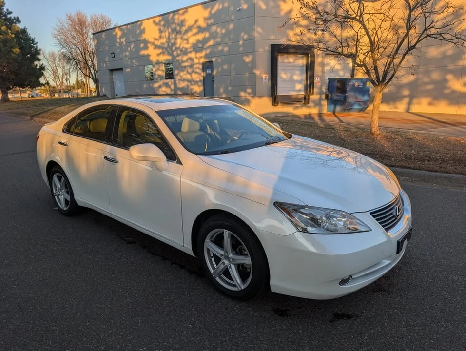 2009 Lexus ES 5th Gen - Image 9 of 20