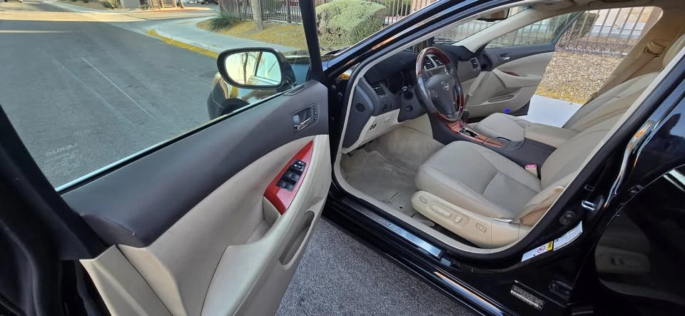 2009 Lexus ES 5th Gen - Image 13 of 20