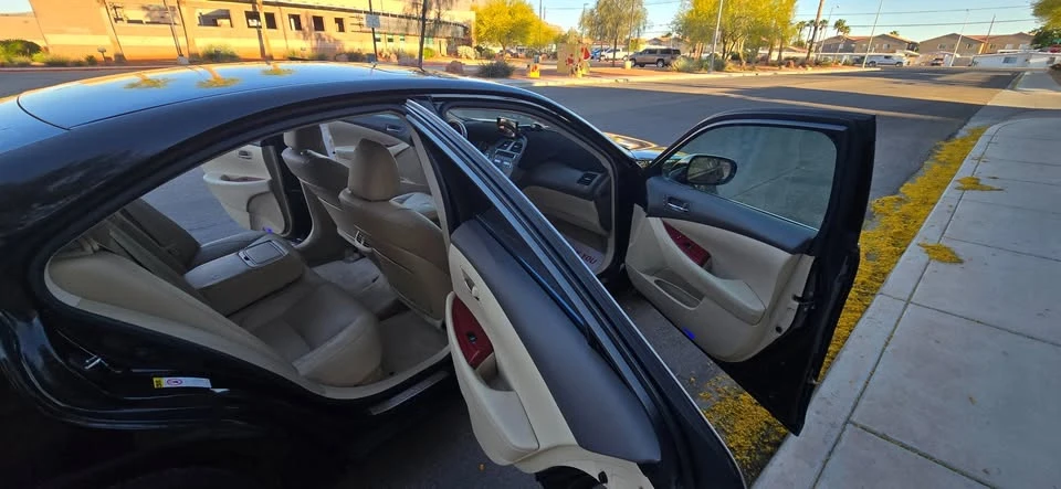 2009 Lexus ES 5th Gen - Image 11 of 20