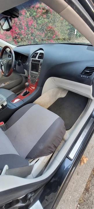 2009 Lexus ES 5th Gen - Image 15 of 20