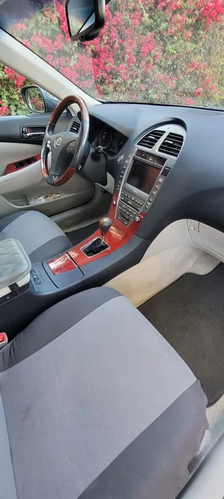 2009 Lexus ES 5th Gen - Image 17 of 20