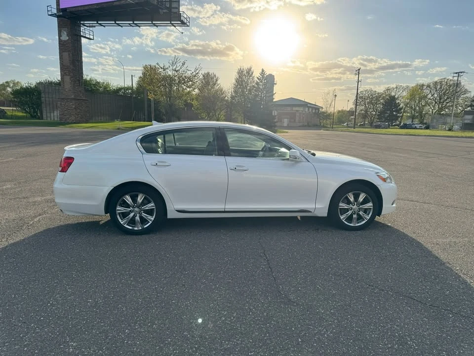 2009 Lexus GS 3rd Gen - Image 4 of 19