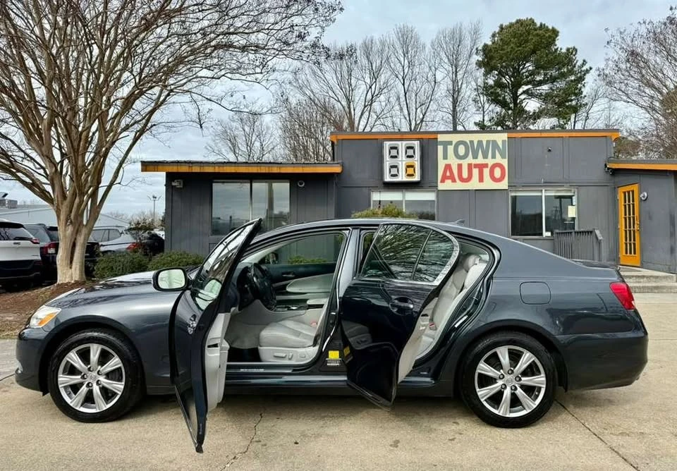 2009 Lexus GS 3rd Gen - Image 11 of 19