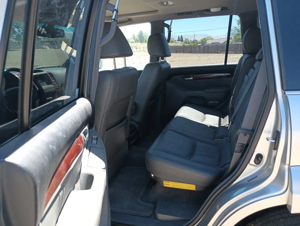 2009 Lexus GX 1st Gen - Image 5 of 5