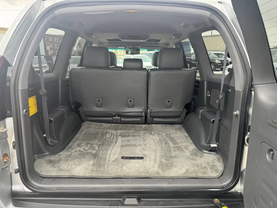 2009 Lexus GX 1st Gen - Image 4 of 17