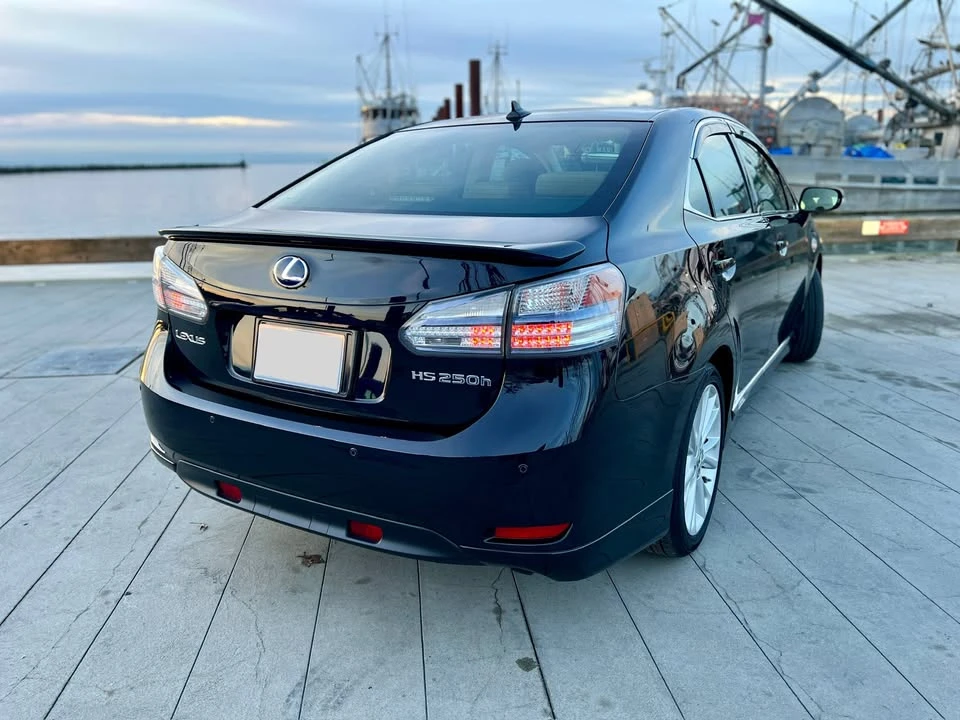 2009 Lexus HS - Image 12 of 20