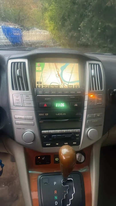2009 Lexus HS - Image 3 of 18
