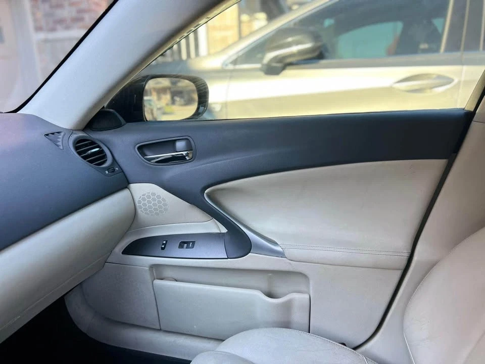 2009 Lexus IS 2nd Gen - Image 15 of 16