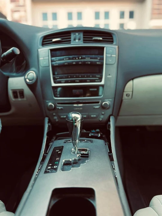 2009 Lexus IS 2nd Gen - Image 14 of 16
